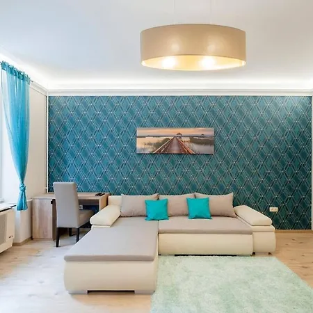 Smaragd Spacious Cozy Hunfs1f1 *