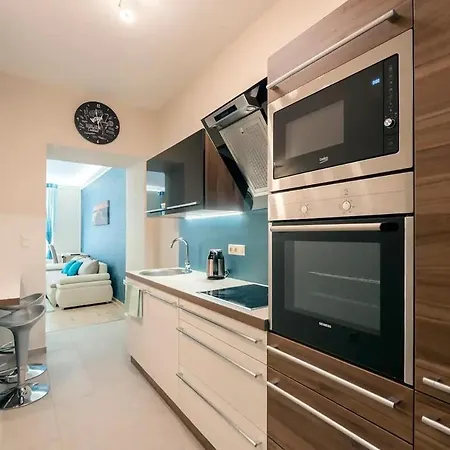 Smaragd Spacious Cozy Hunfs1f1 Διαμέρισμα